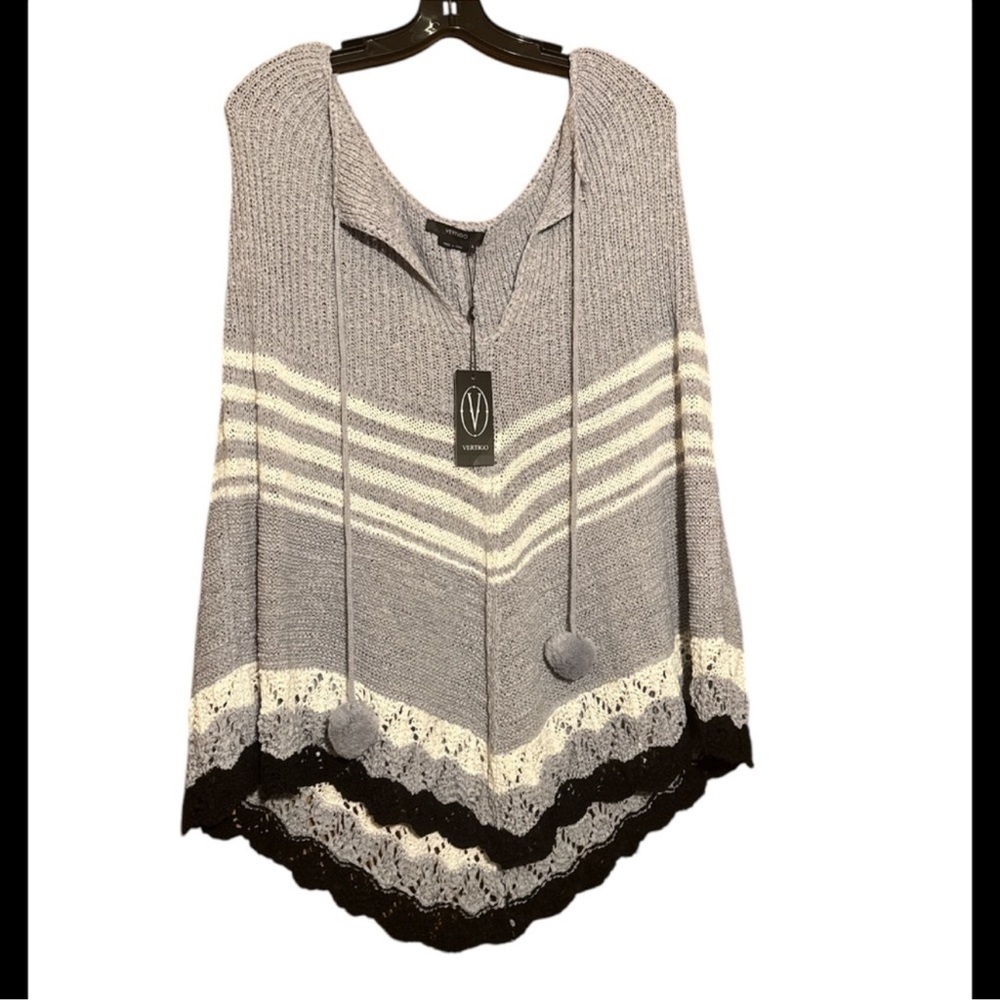 Vertigo Paris , NWT Vertigo Paris Poncho size large - Picture 2 of 5
